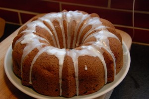 apple walnut bundt cake